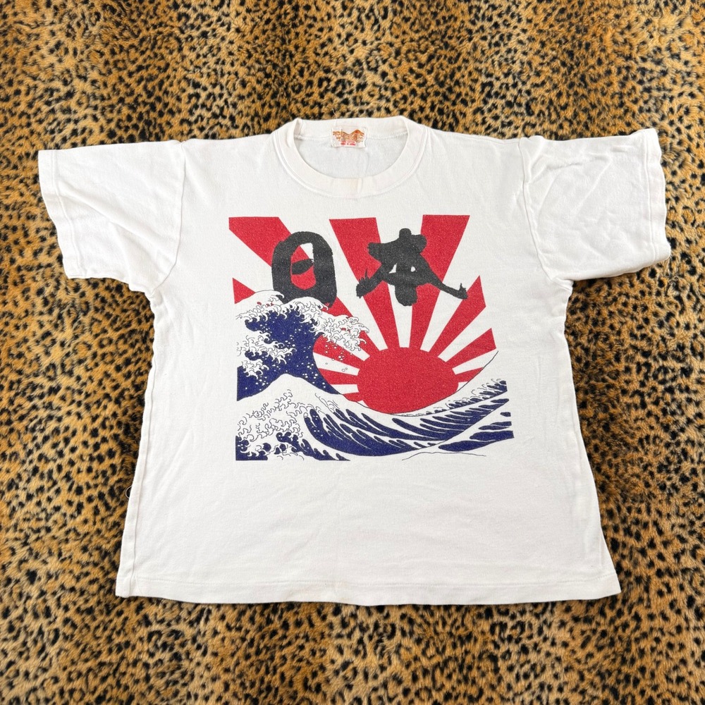 Vintage 80s Made in Japan Great Wave Rising Sun Graphic T-Shirt White Size Small